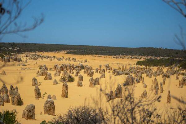 kham-pha-sa-mac-Pinnacles4